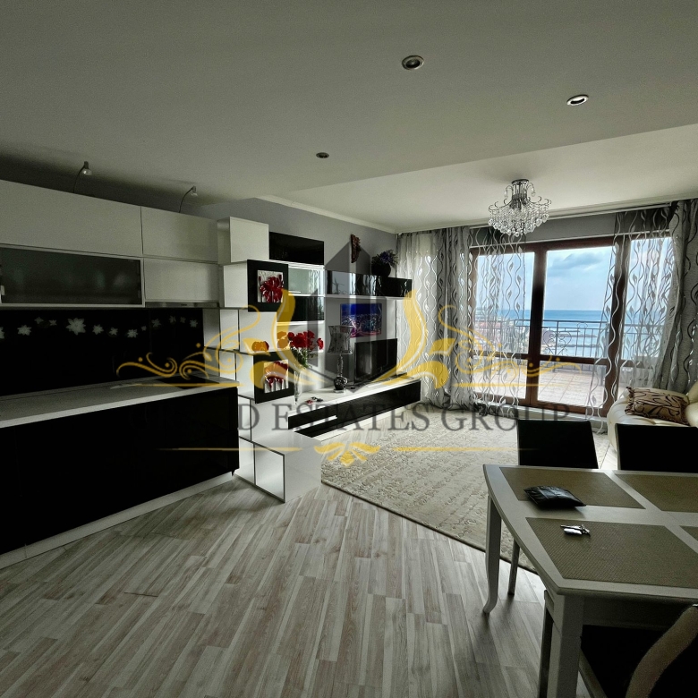 Двухкомнатная квартира с панорамным видом на море