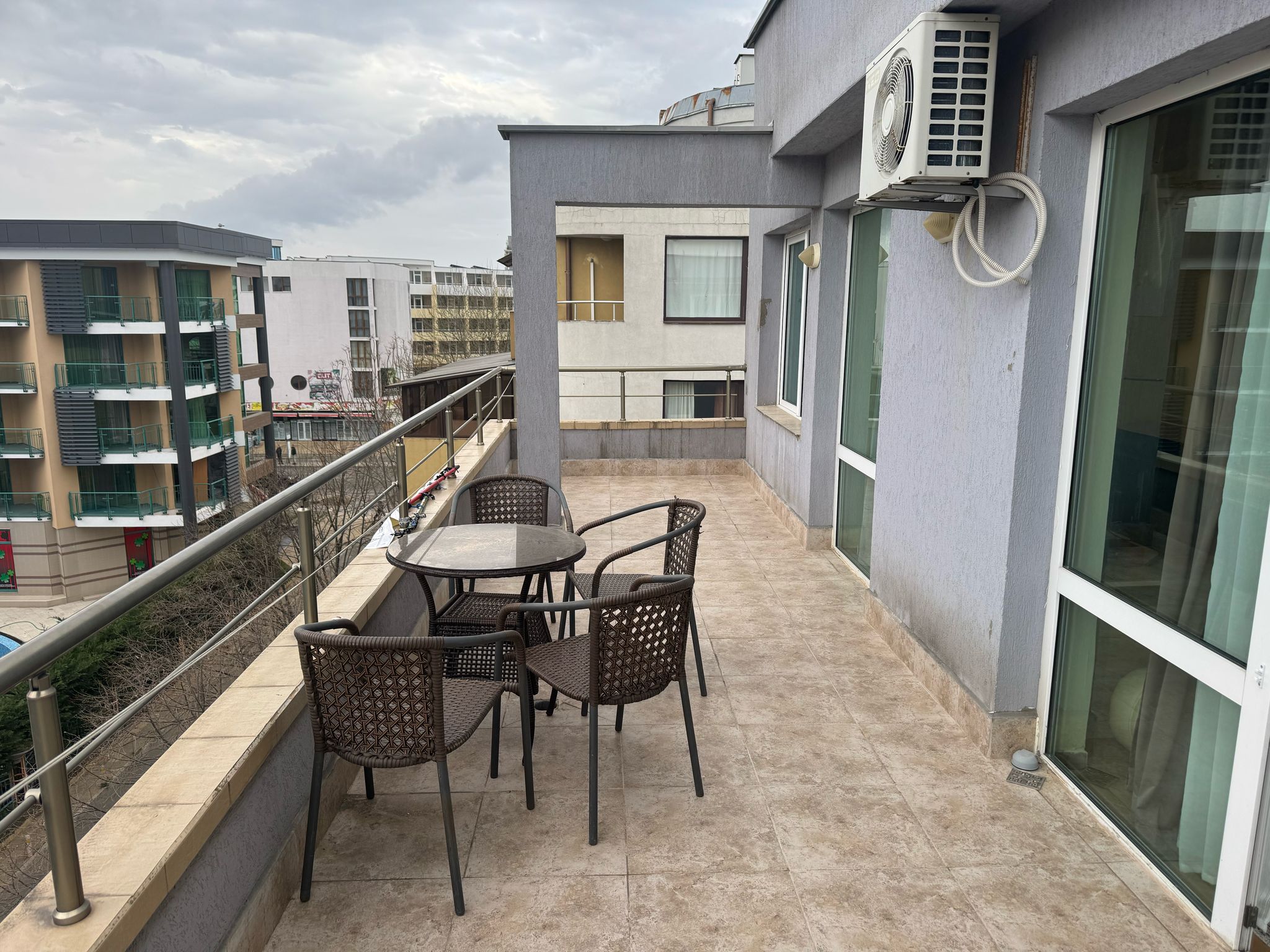 19774_1762597501690f1a7dccd77