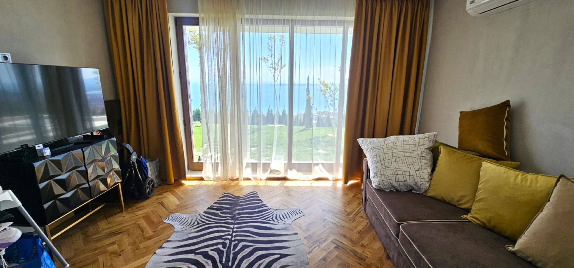 IMG-2bbad572b26efec08a6cb01ae912a1e6-V