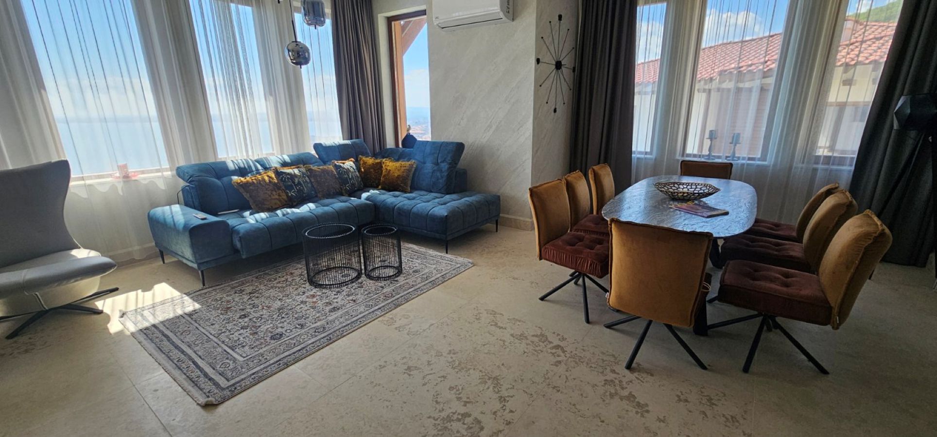 IMG-662ad9e5a9cfdea5de0b3ef61062842f-V