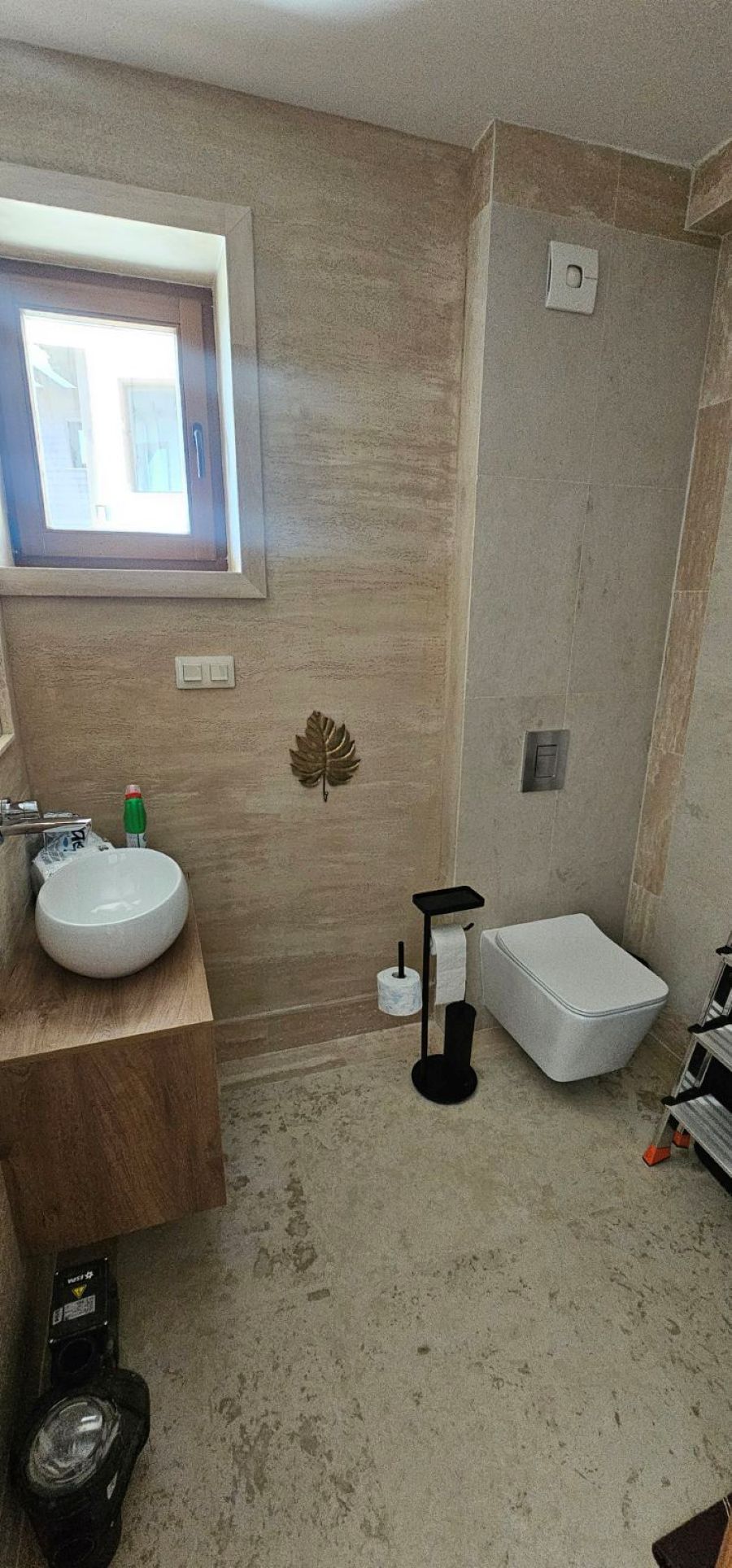 IMG-89004375778340416621a165680a51bb-V