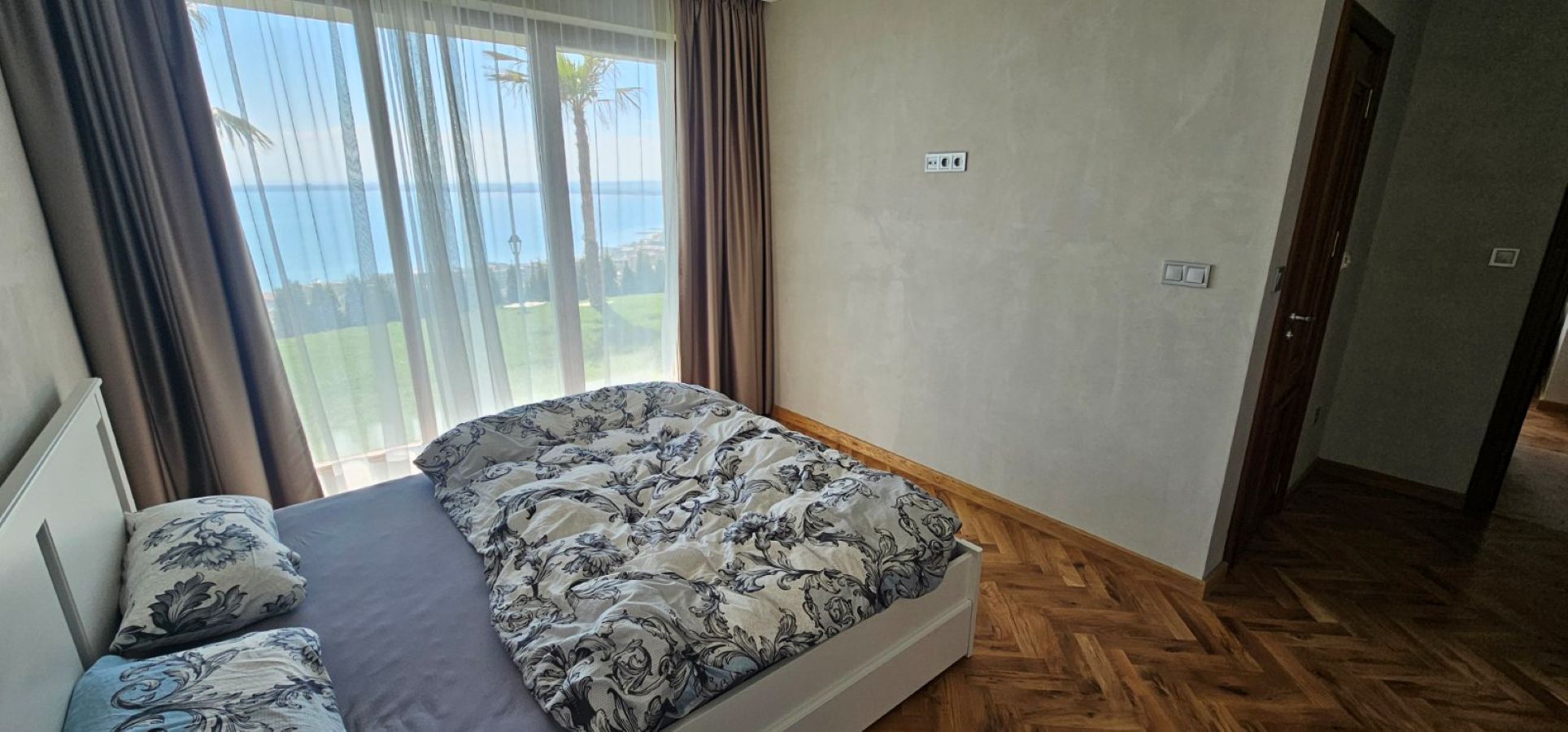 IMG-b3c070ce9a2d039eeb3b77b68d7d2376-V