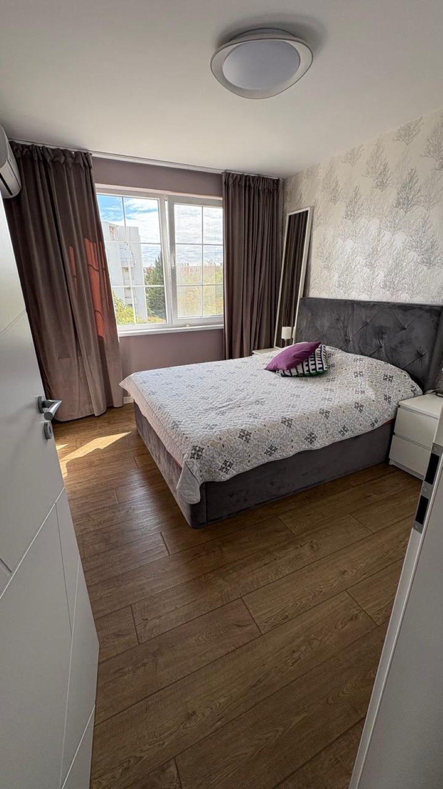 1f0e75c4-a3c9-4ba8-b489-7a53a0c280cb