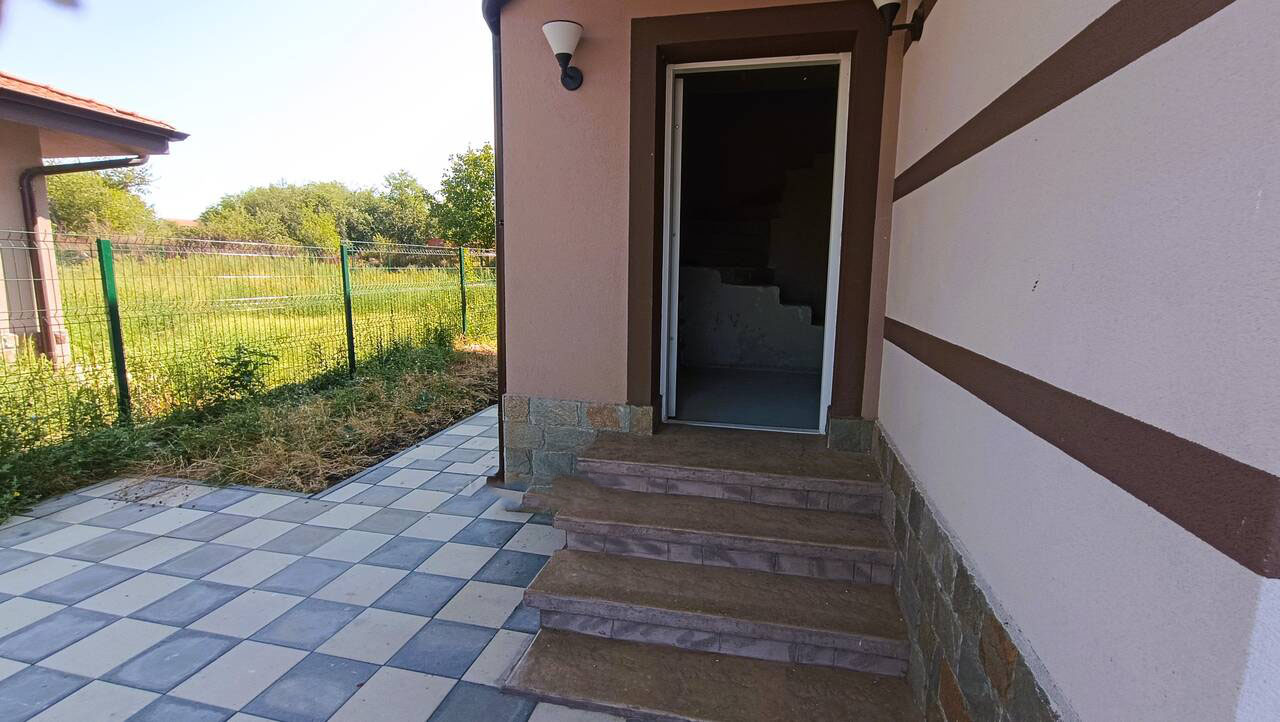 9673428_131749972_big