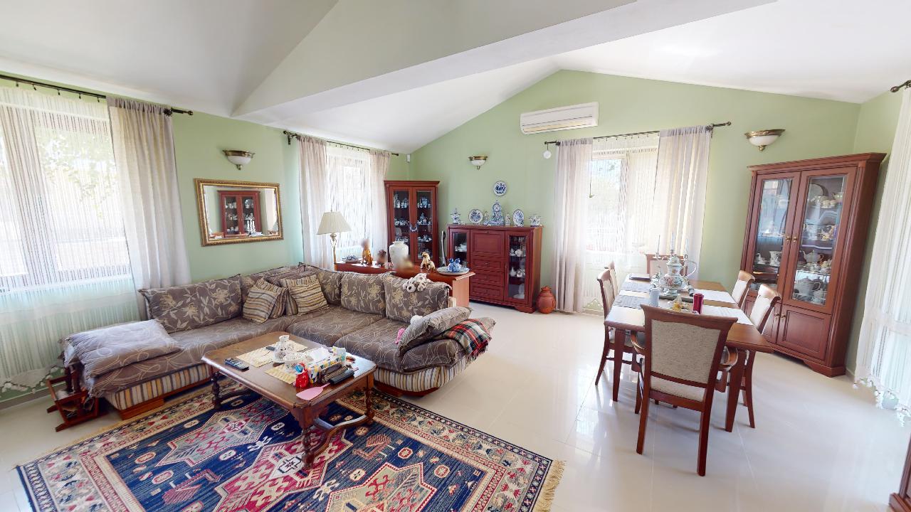 Kosharitza-Cholakova-cheshma-06232023_163655