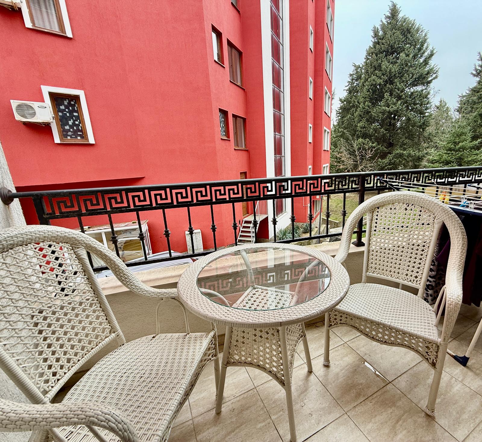 7b5d6f7b-45ea-417a-805d-397bdf44ebeb