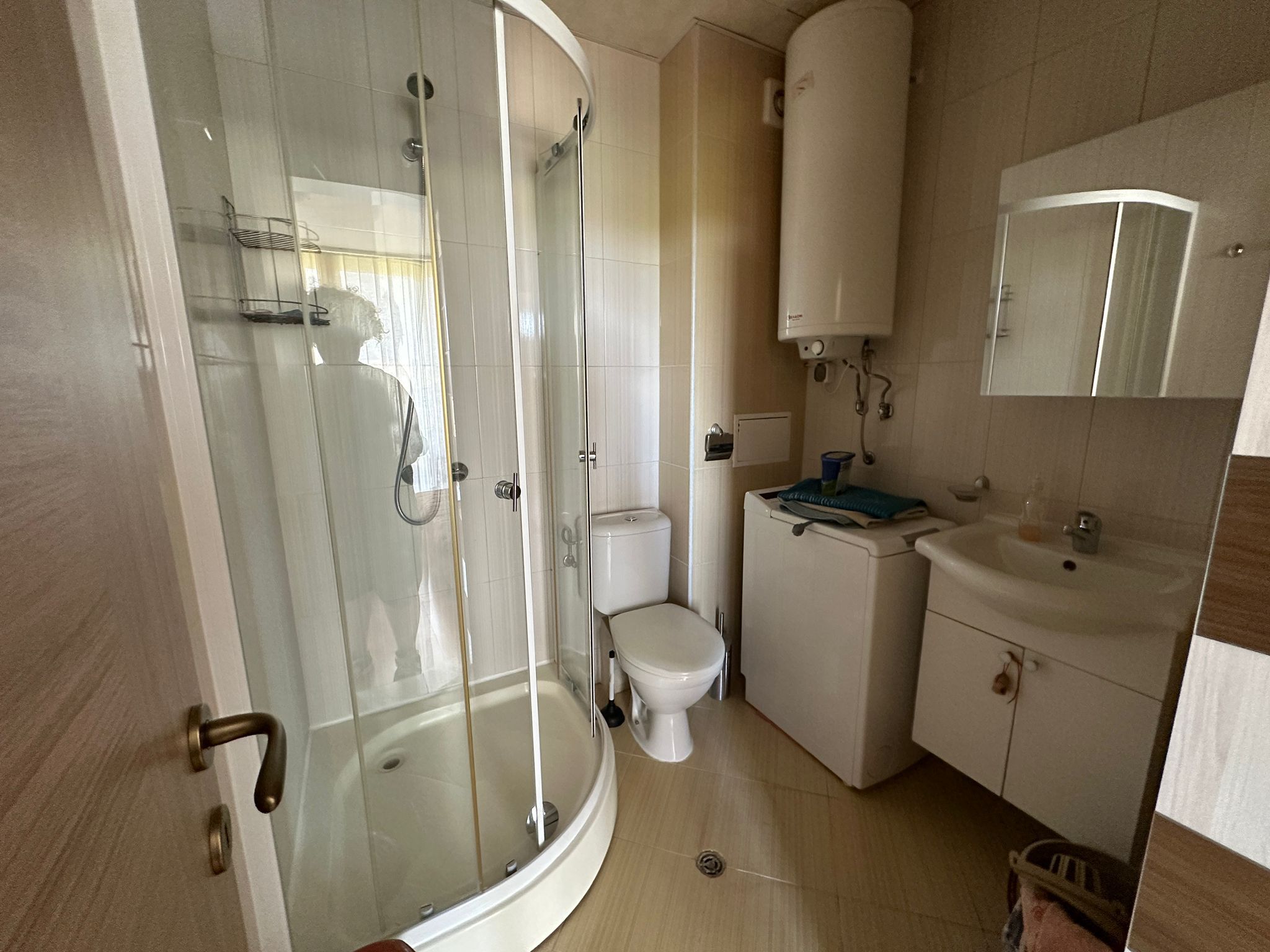 b75e479c-9f17-43d4-9d8d-fa32068fd171