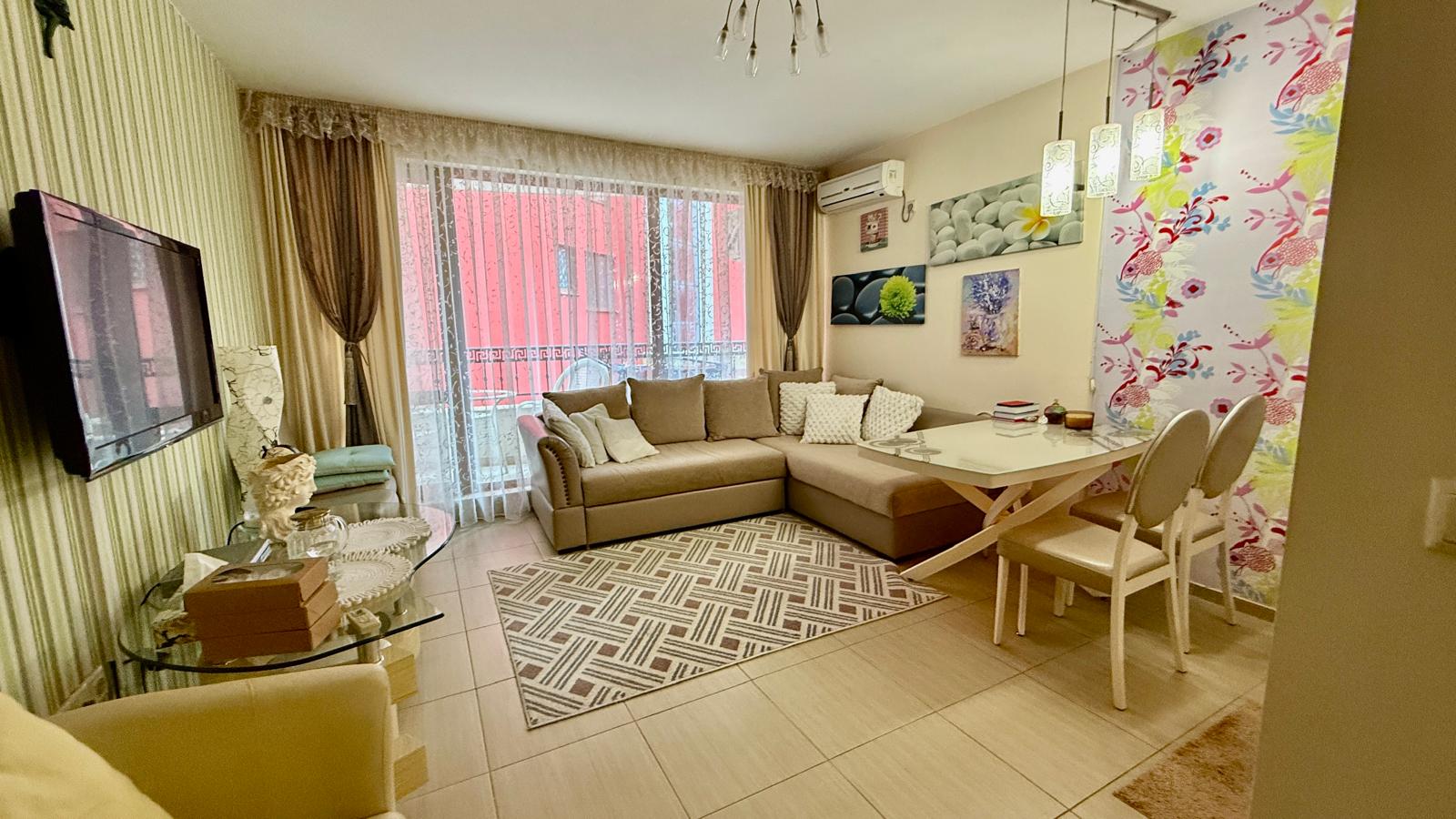 e363ec90-8d14-46e1-b494-46b482eec365